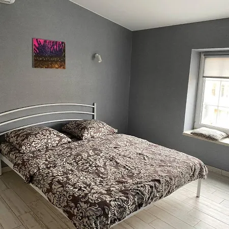 Gil Apartments, Volodimirskaja 90.212 - Majetok Bozdosh